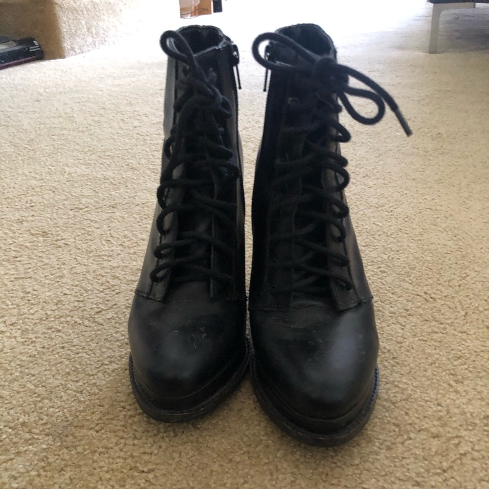 Lace up boots with side zipper closer
